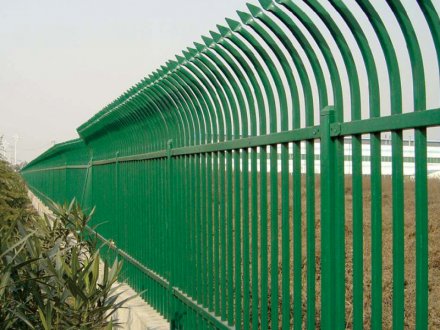 安誠為您詳細介紹下鋅鋼護欄的產(chǎn)品特點